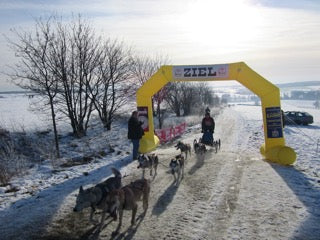 Inflatable finish arch start