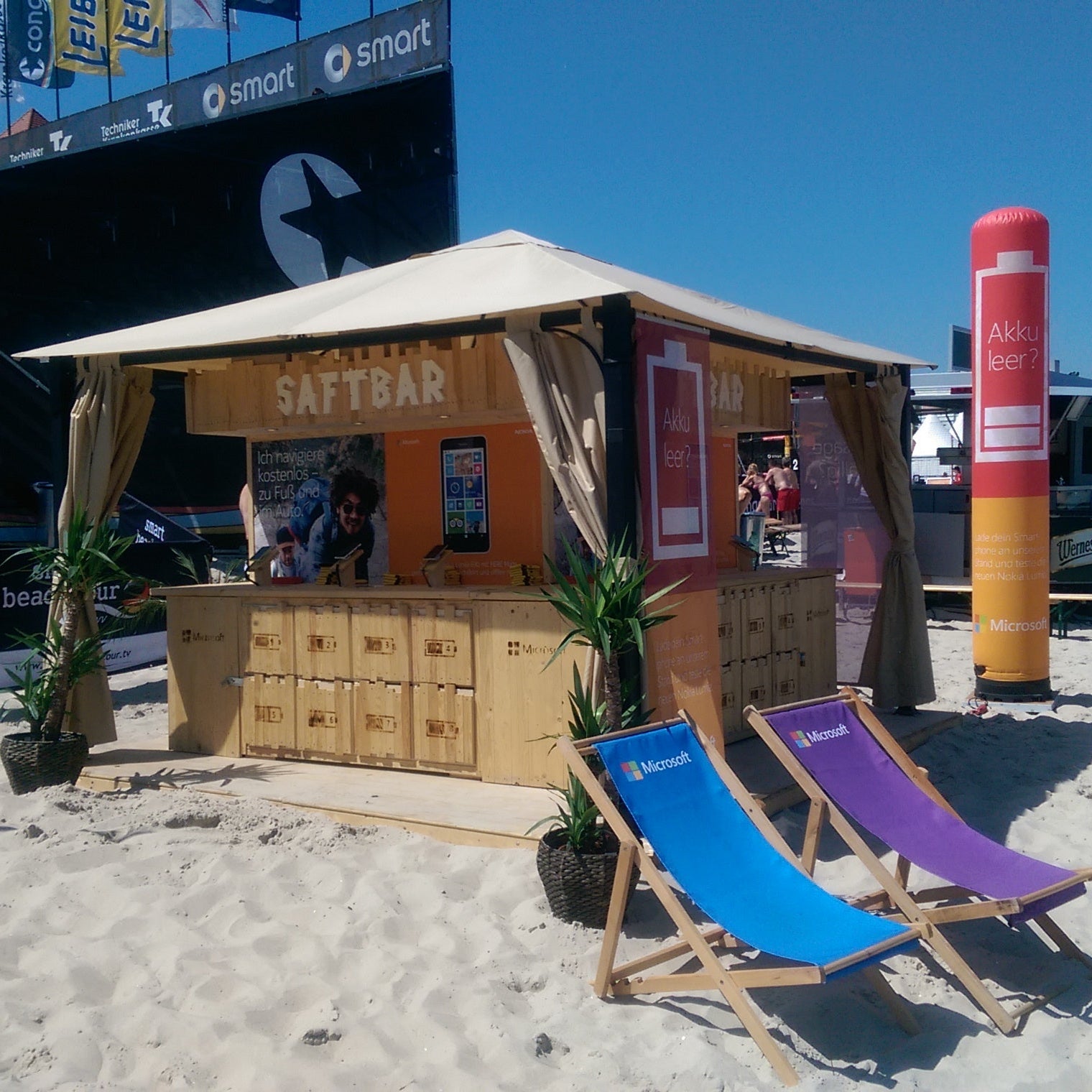 Airpillars 100% digital printing for constant blower Inflatable24.com by Inflatable24.com