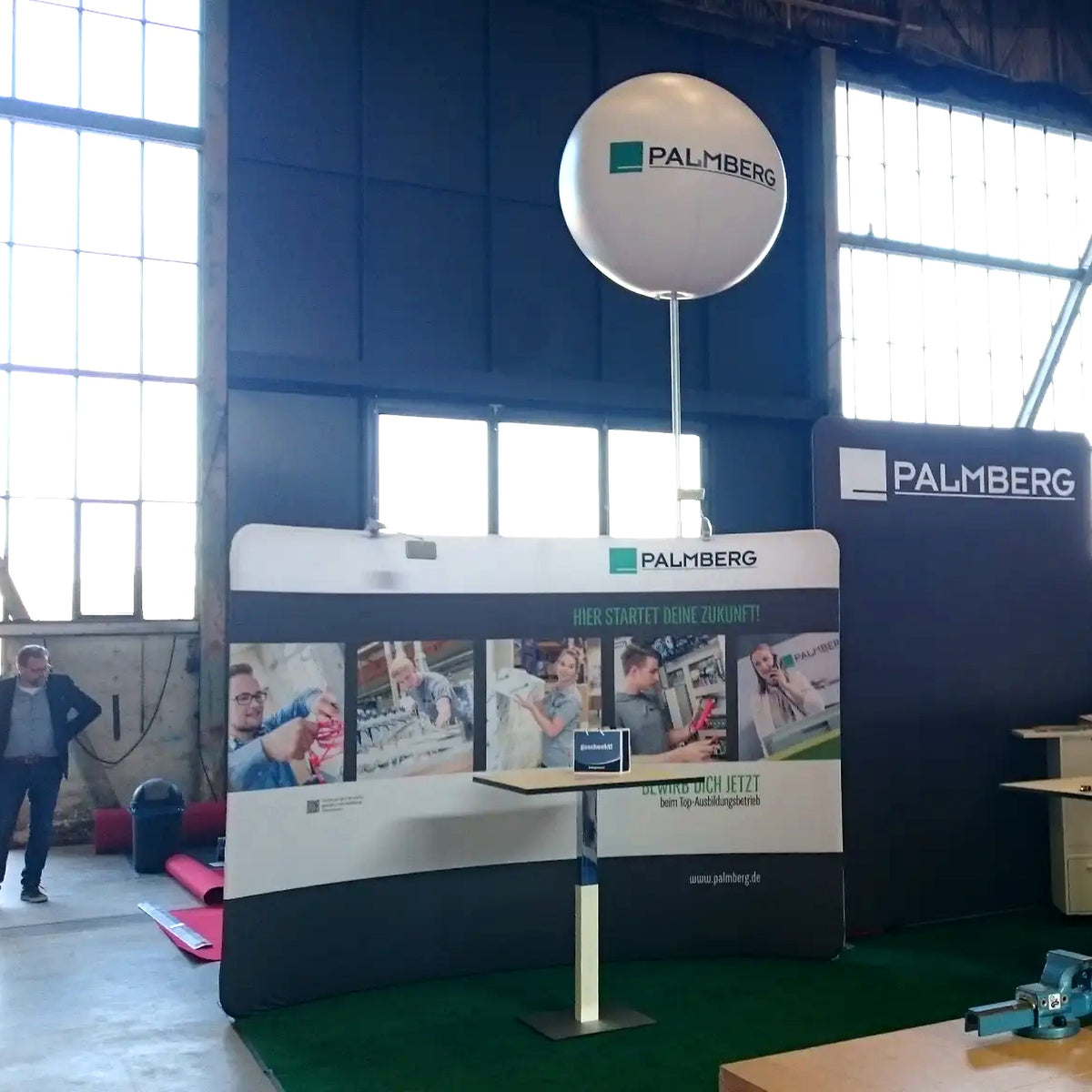Advertising balloon with stand height 4.5 m (15 ft) max for indoor use Inflatable24.com by Inflatable24.com