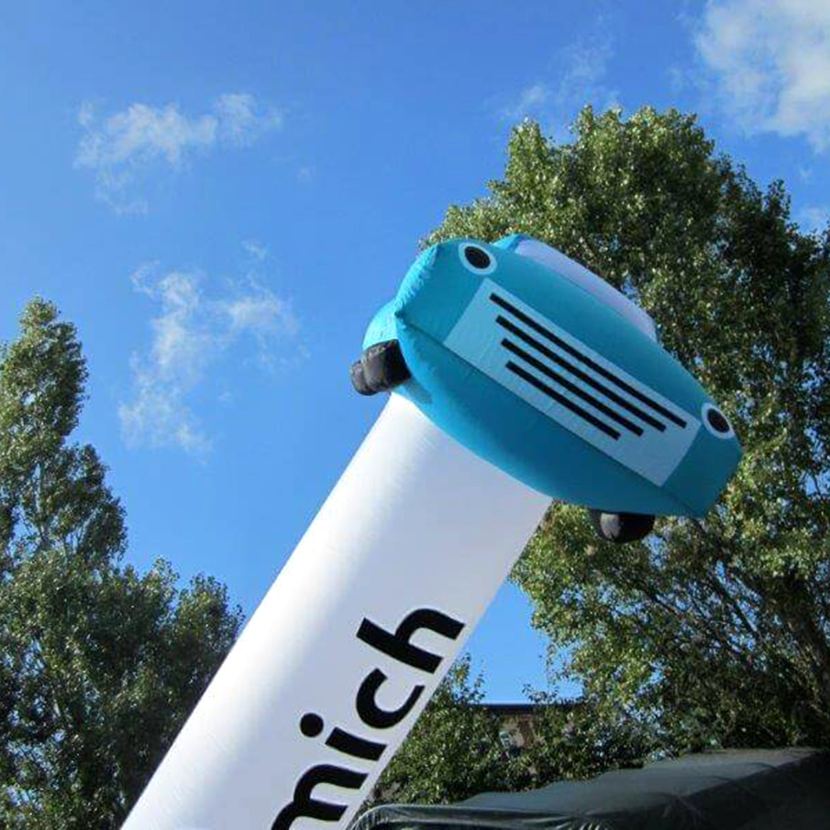 CAR Skytube / Airdancer 4 m (13 ft) with car figure and logo Inflatable24.com by Inflatable24.com